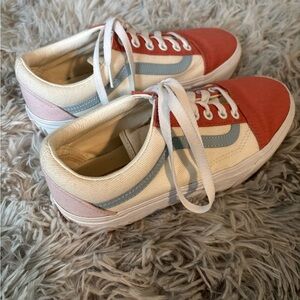 Women’s vans size 7